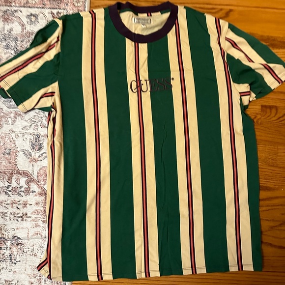 Guess T Shirt - Picture 1 of 3